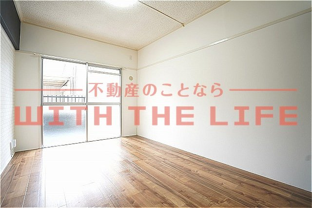 セキレイマンション久留米【キャッシュバック対象物件】の居間・リビング|ゆったり過ごせる居間です