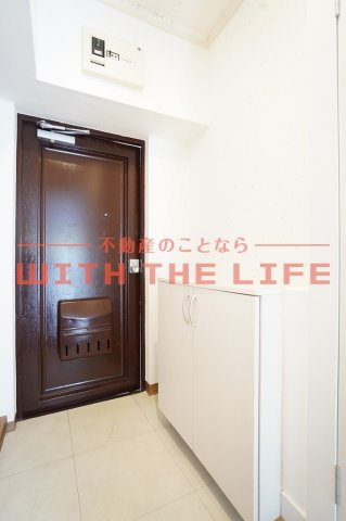 セキレイマンション久留米【キャッシュバック対象物件】の玄関|明るい玄関です