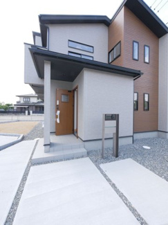 【外観】 | 外構工事完了済み　ポスト付