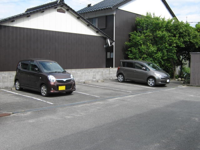 河村駐車場