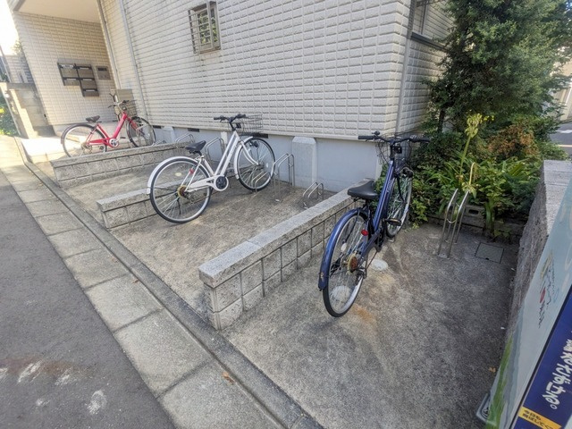 コーネル下北沢のその他共用部分|自転車駐輪可