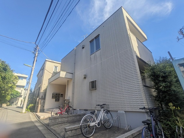 コーネル下北沢の外観|耐震構造の旭化成へーベルメゾン