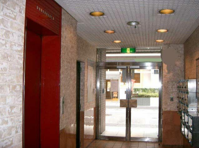 新橋第一ビル本館のエントランス