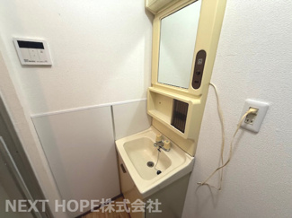 【独立洗面台】 | 尼崎市東難波町3丁目中古戸建 | 洗面台です♪