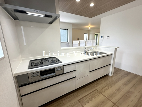 【居間・リビング】 | 【仲介手数料０円】伊勢原市沼目9期　新築一戸建て　全4棟 | 伊勢原市沼目9期　新築一戸建て　全4棟