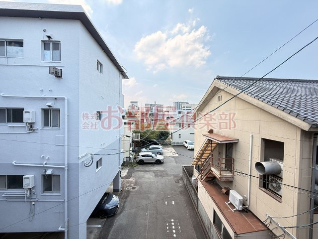 ウガワビルの展望