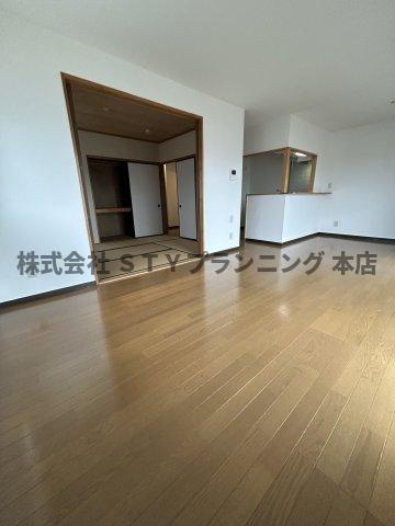 仲介手数料０円！ディアコート井内の居間・リビング