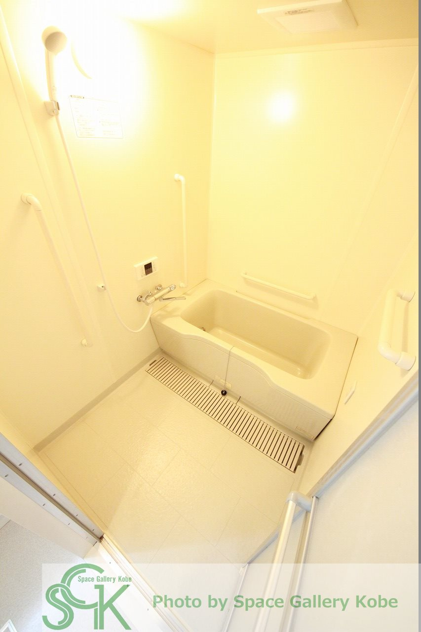 学園シティコートの浴室|※お部屋により仕様が異なる場合があります。