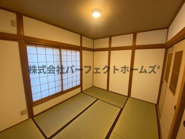 高倉1丁目戸建　賃貸の和室|畳の上でゆっくりとくつろげる和室です