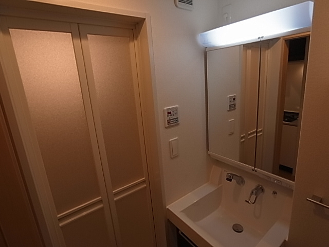 神戸市兵庫区永沢町２丁目の賃貸マンションの洗面所|シャンプードレッサー