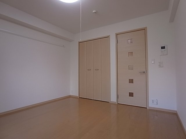 神戸市兵庫区永沢町２丁目の賃貸マンションの内装|洋室