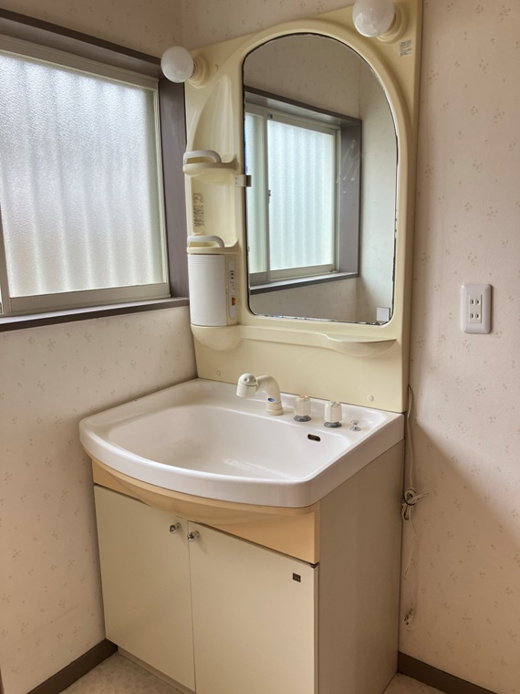 北本戸建の洗面所