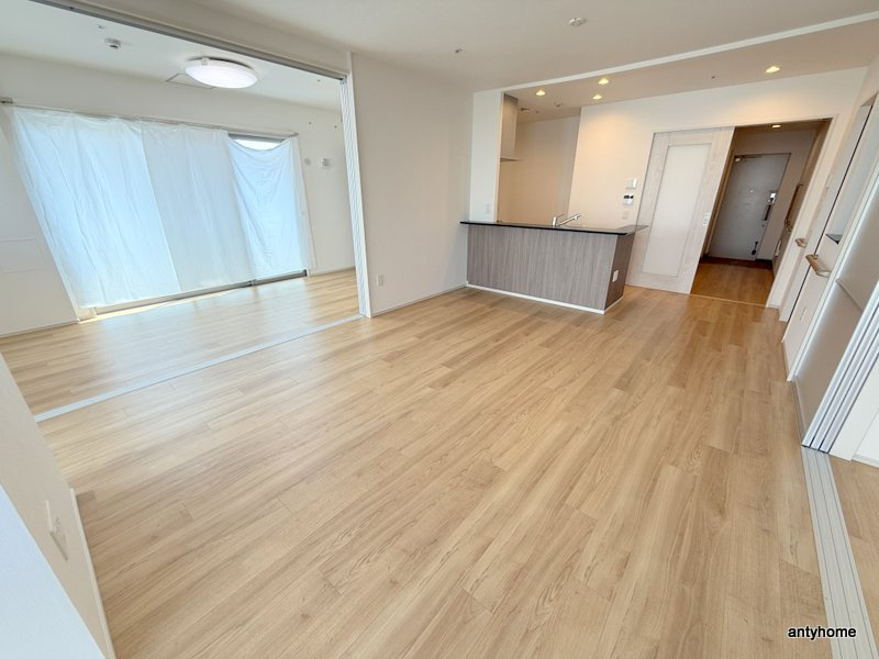 ハイデンス梅ヶ枝　仲介手数料無料の居間・リビング