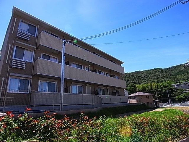 神戸市北区谷上東町のアパート