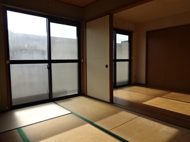 エスポワールの居間・リビング