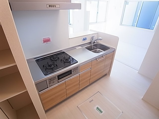 神戸市兵庫区兵庫町２丁目のアパートのキッチン