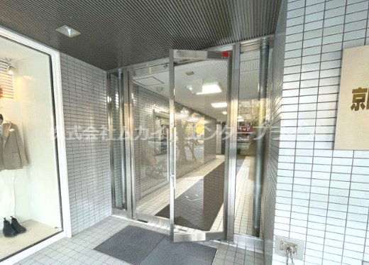 京町堀センタービルディングのエントランス|毎日通るエントランスはこのようになっています