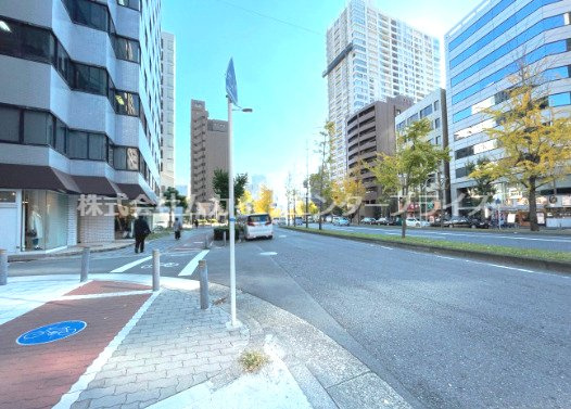 京町堀センタービルディングの周辺|前面の通りです☆