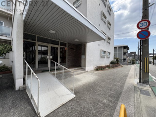阪急仁川マンションのエントランス