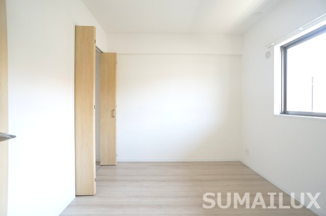 熊本市北区楡木１丁目の賃貸マンションの洋室