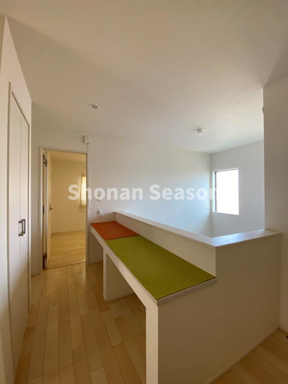 【内装】 | 作業台にしたり、在宅ワークをしたり様々使えるカウンタースペース◎