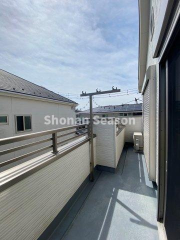 【バルコニー】 | ２部屋から行き来できる続きバルコニー！家事効率もUP致します。