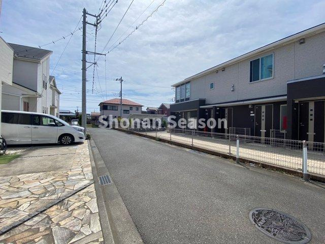 【周辺】 | 閑静な住宅地◎分譲地内につき、車通り少なく安心です。