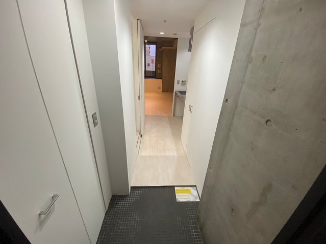 アーデンタワー南堀江の玄関