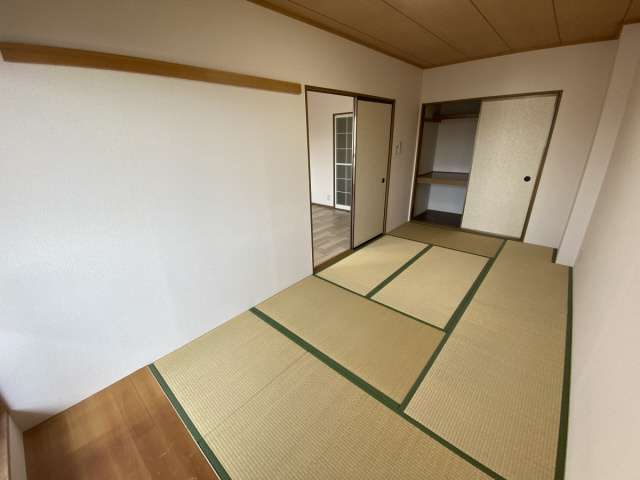 シャルマン岩屋の和室