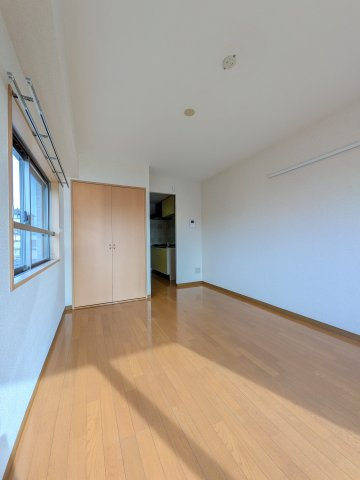 【寝室】 | ＫＭ・スプリングス | 家具家電の配置も楽しみです