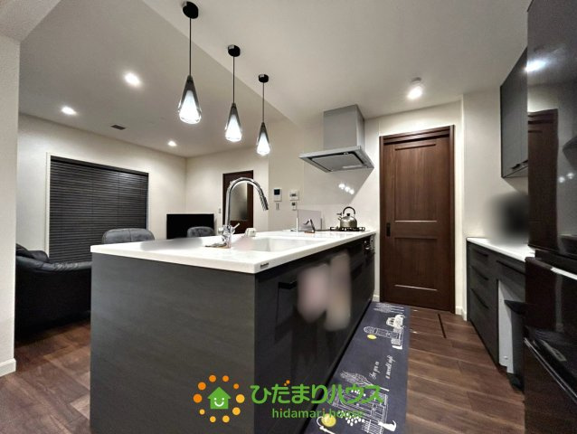 加須市琴寄　中古一戸建て　のキッチン