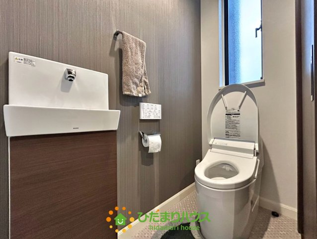 加須市琴寄　中古一戸建て　のトイレ