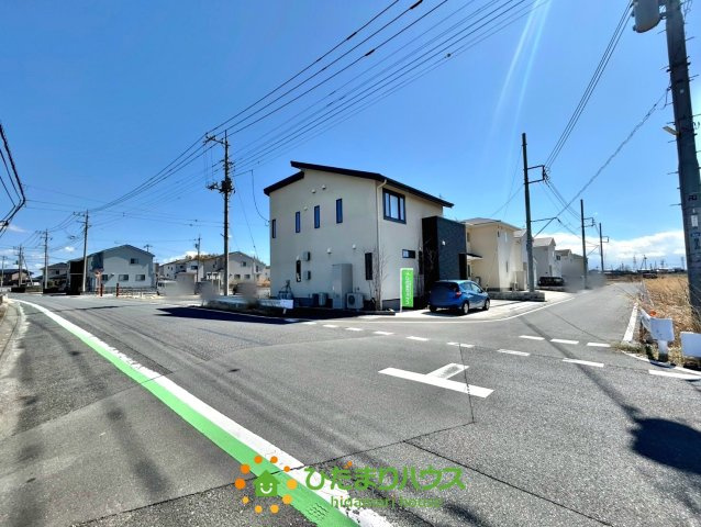 加須市琴寄　中古一戸建て　の前面道路含む現地写真