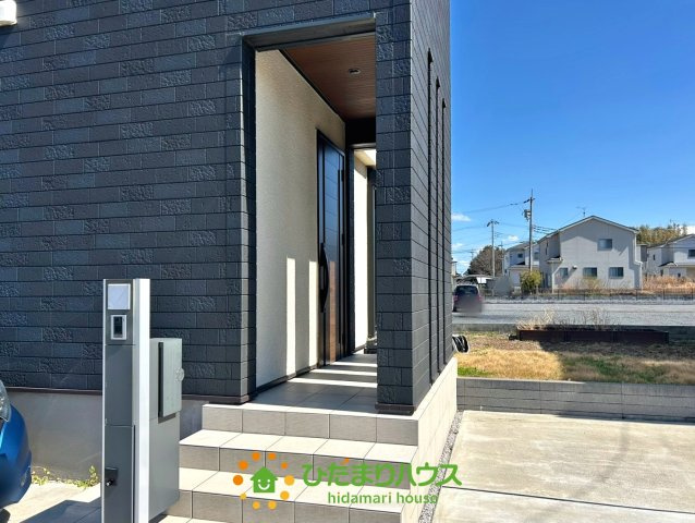 加須市琴寄　中古一戸建て　の玄関