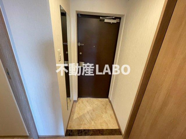 プレジオ弁天町の玄関