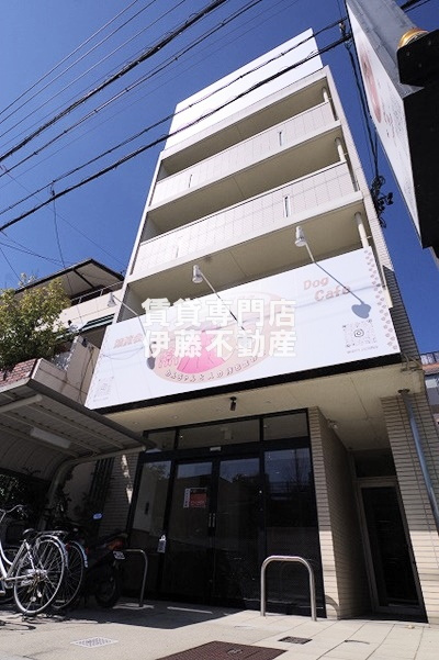 クレアールの外観