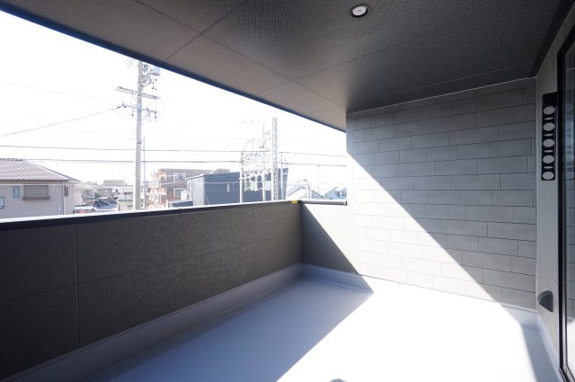 リーブルガーデン常滑市西之口2丁目　　2号棟の玄関|玄関に家族分のシューズボックスあり