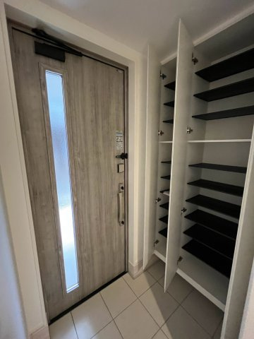 志木市中宗岡の玄関