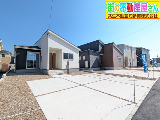 【ご成約済】リーブルガーデン常滑市西之口2丁目　　7号棟の外観|5号棟～8号棟