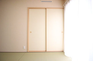 【和室】 | 明健小学校・明健中学校区　パパまるハウス　郡山市富久山町　全１棟 | 和室にも収納がありますので便利です♪