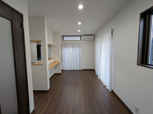 都城市久保原町の中古一戸建の居間・リビング