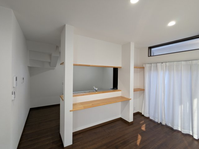 都城市久保原町の中古一戸建の居間・リビング