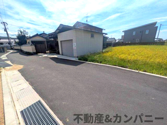 松前町中川原売土地の前面道路含む現地写真|前面道路含む現地写真です