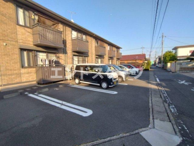 ルミエール和田橋の駐車場|高崎、前橋のお部屋探しはエンドスケープまで！お客様の理想お聞かせ下さい♪