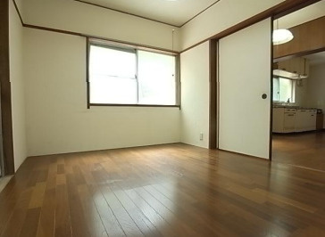 ぺディコート神戸舞子坂の居間・リビング