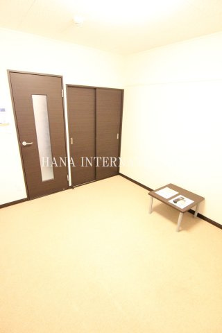 レオネクストトップアイランドⅡの居間・リビング