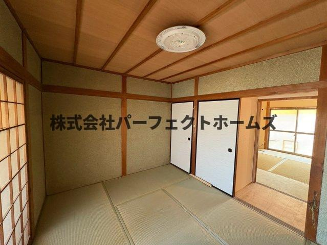 黄金野1丁目テラスハウスの和室|い草の香りが落ち着く素敵な和室です