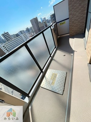 【バルコニー】 | イースト・リバージュ