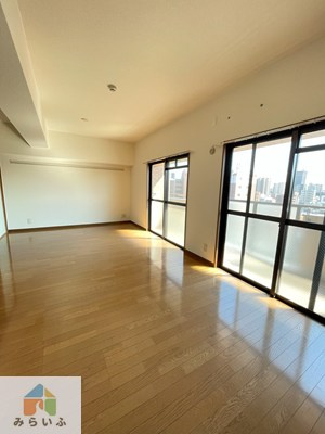 【居間・リビング】 | イースト・リバージュ