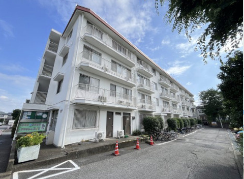 柏ハイム　１号棟の外観